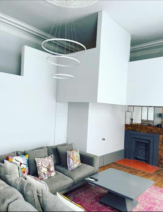 22 Stunning Large Loft - Great Location - Free Onsite Parking - Garden View- Quiet Apartment Brighton Exterior photo